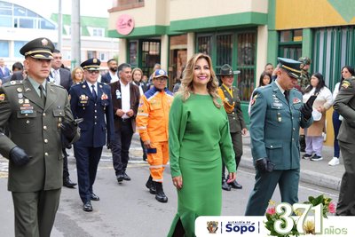 Con alegría y color se vistieron las calles de Sopó en honor a sus 371 años