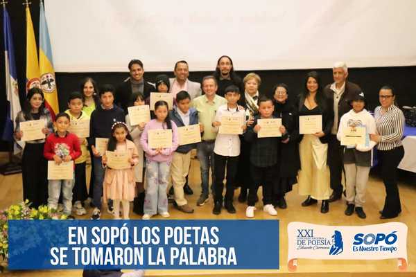 Felicitamos a todos los ganadores del XXI Concurso Nacional de Poesía Eduardo Carranza